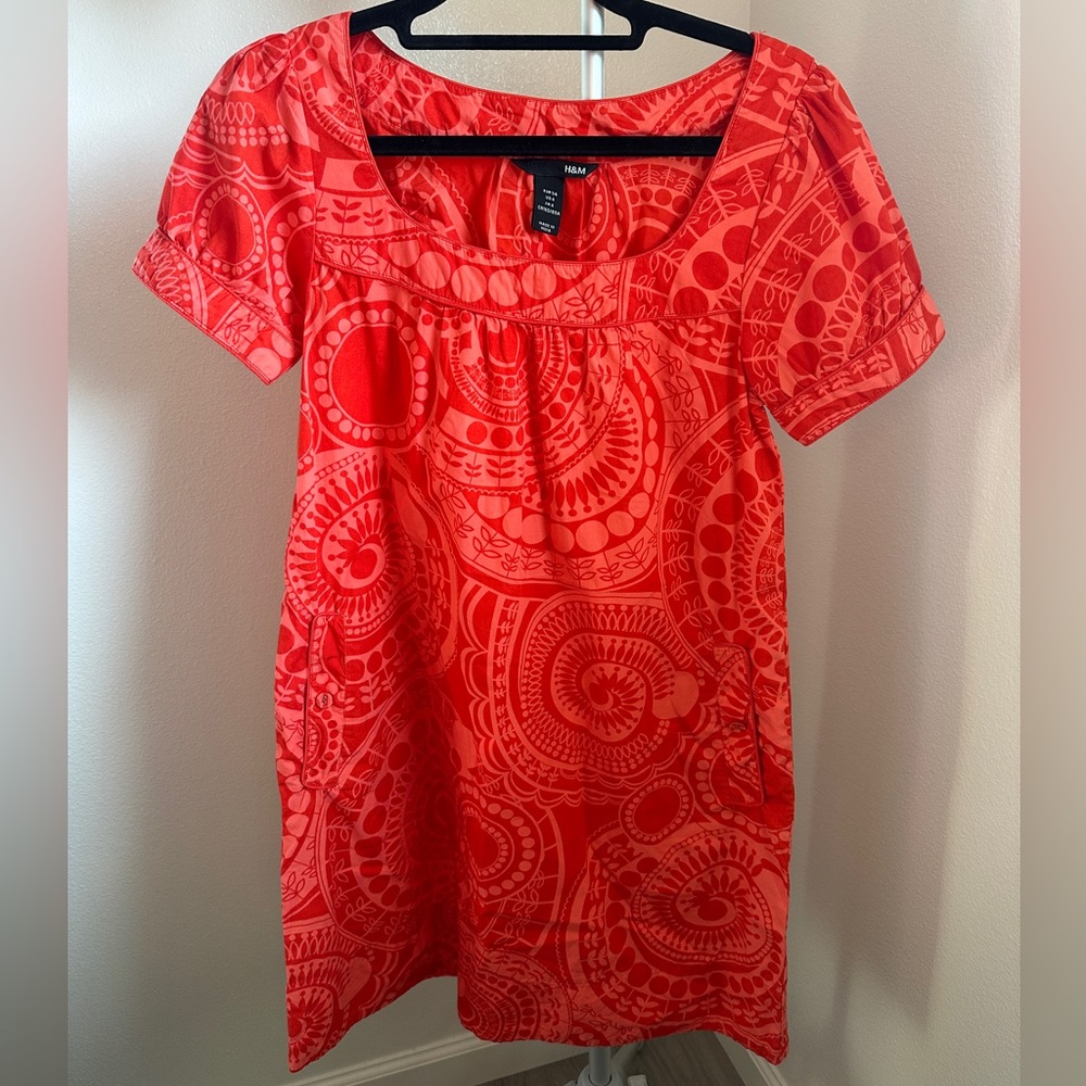 H&M Bold Hawaiian Print Floral Dress